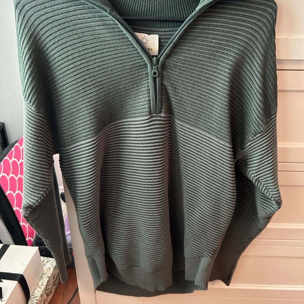 AERIE sweatshirt